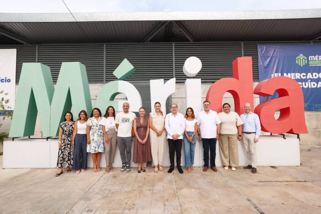 Cecilia Patrón entrega remodelación integral del mercado Lucas de Gálvez para locatarios y usuarios