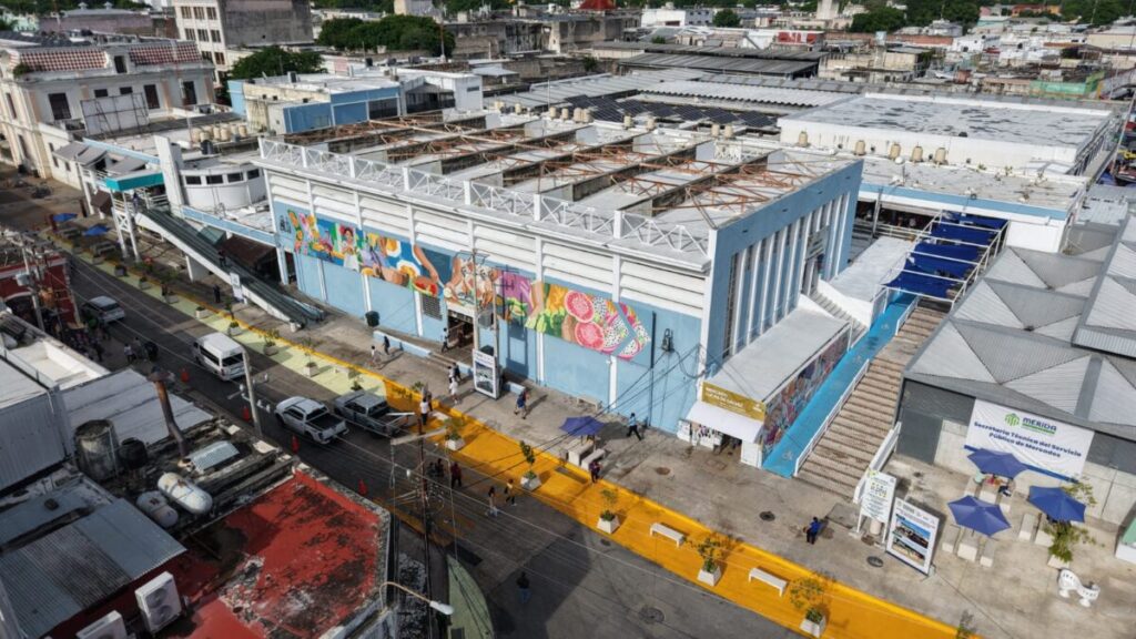 Cecilia Patrón entrega remodelación integral del mercado Lucas de Gálvez para locatarios y usuarios
