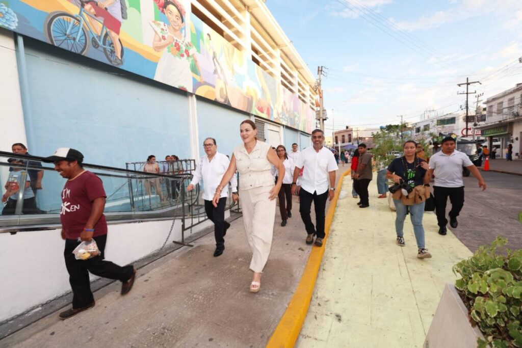 Cecilia Patrón entrega remodelación integral del mercado Lucas de Gálvez para locatarios y usuarios