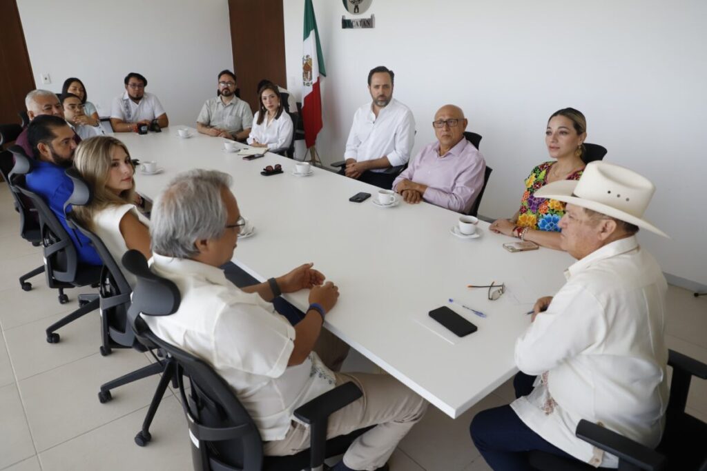 El Congreso de Yucatán recibe a exrelator de la ONU para impulsar la agenda maya