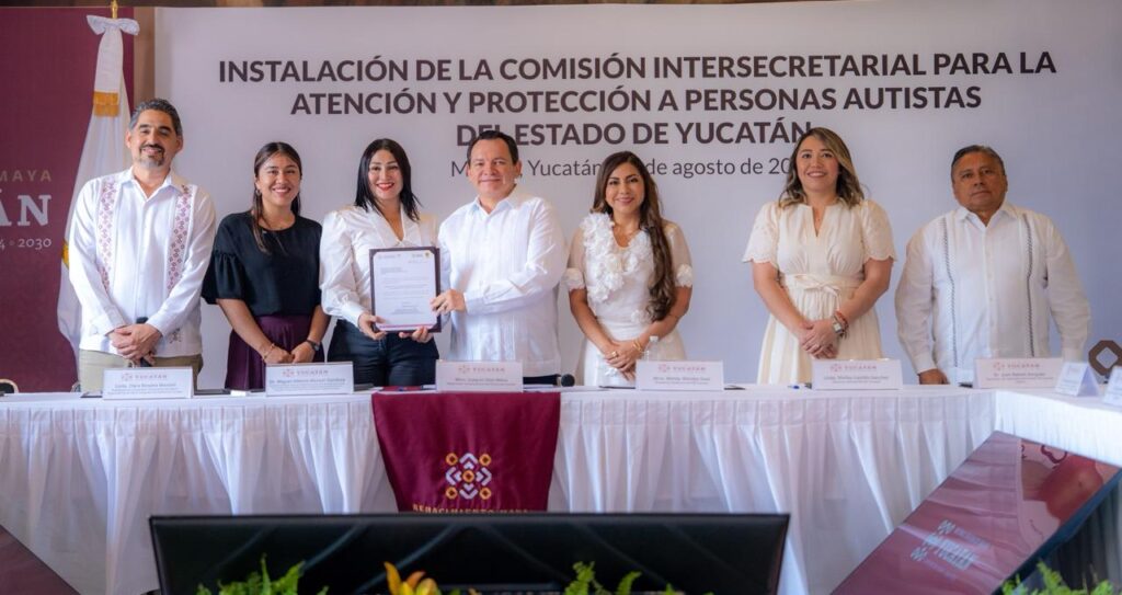 Renacimiento Maya hace historia en atención a personas autistas / Joaquín Díaz Mena y Wendy Méndez Naal