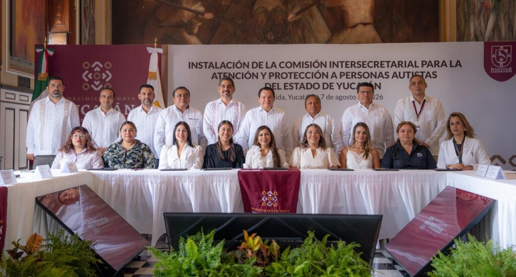 Renacimiento Maya hace historia en atención a personas autistas / Joaquín Díaz Mena y Wendy Méndez Naal
