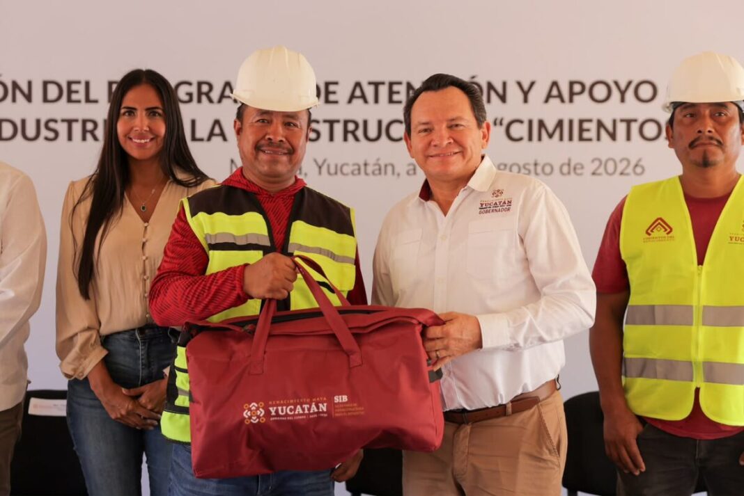 Reivindica el Gobernador Joaquín Díaz Mena a trabajadoras y trabajadores de la construcción