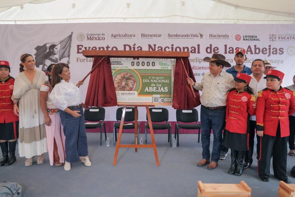 Gobierno de Yucatán y Gobierno de México suman esfuerzos por el campo y el liderazgo apícola / Huacho Díaz Mena