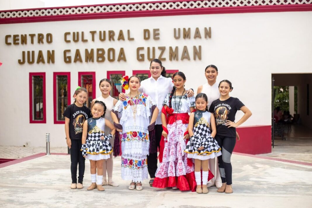 Casa de la Cultura renovada, uno de los resultados del segundo año de Kenia Walldina