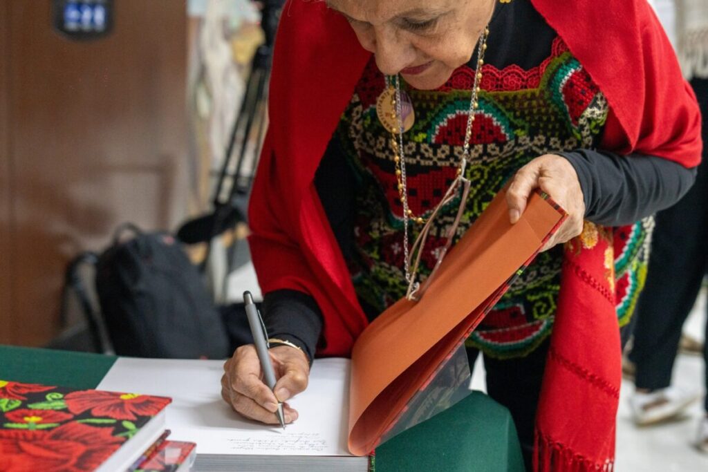 Promueven reconocimiento del bordado maya de Yucatán como símbolo de identidad y patrimonio