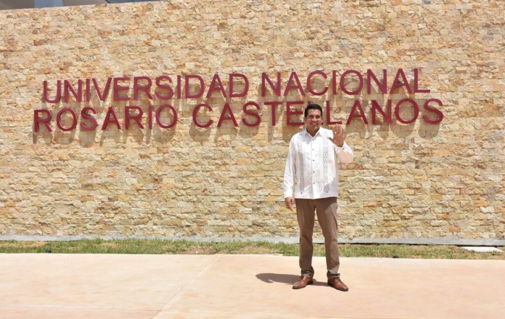 Oscar Brito: Educación, la base del Renacimiento de Yucatán, el diputado refrenda compromiso con la transformación