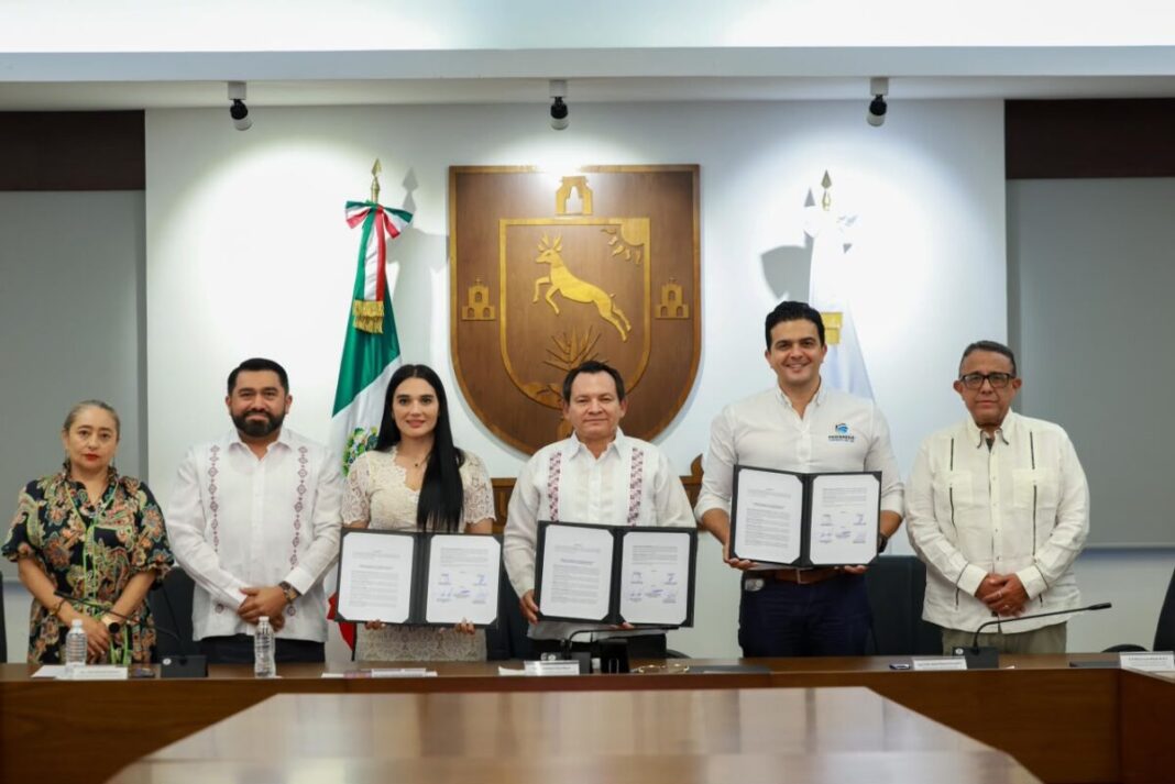 Convenio entre Gobierno del Estado, Izamal y Progreso permitirá más obras y mejores servicios para las familias / Joaquín Díaz Mena