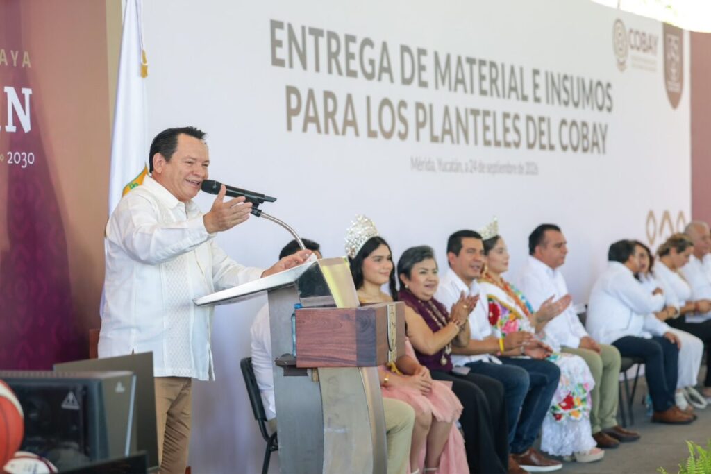 Renacimiento Maya cumple con mejores espacios y herramientas para los 72 planteles del Cobay / Joaquín Díaz Mena
