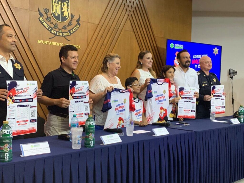 Invita Cecilia Patrón a familias meridanas a participar contra las adicciones con la carrera D.A.R.E. 2026 “Correr con Valentía y Corazón”