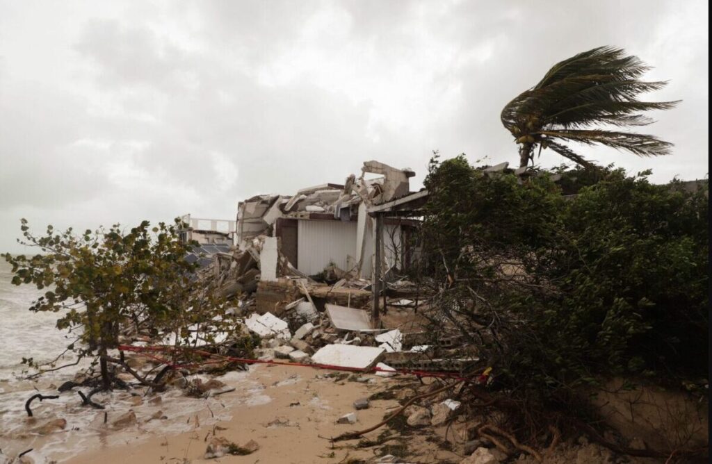 56 frentes fríos para México y más amenazas de ciclones por el efecto del fenómeno natural "El Niño" / Resultados de ciclones en Yucatán 