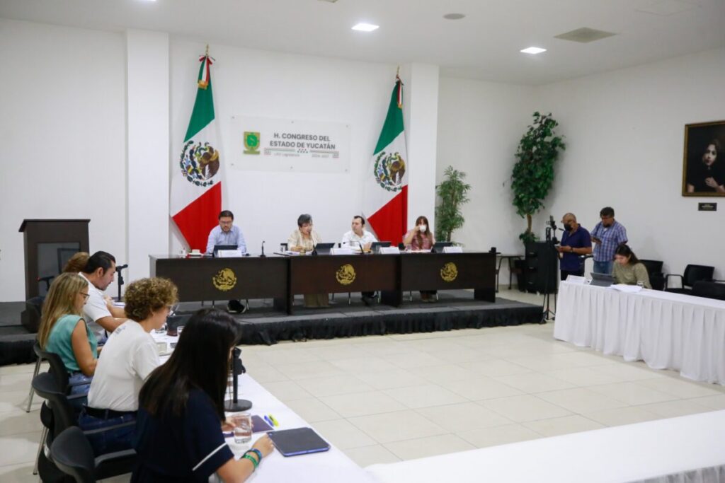 Congreso de Yucatán: Comisión de Educación aprueba reformas para fortalecer la salud mental y prevenir la violencia en las escuelas