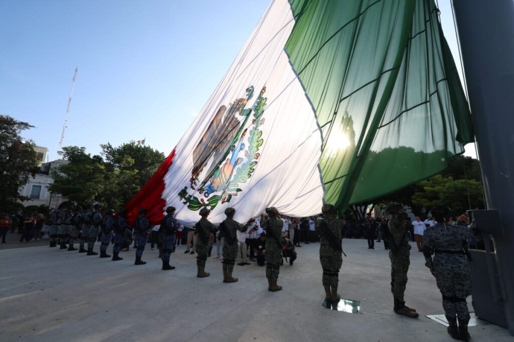 Policía Municipal de Mérida son reconocidos por Cecilia Patrón y la ciudadanía por la entrega con la que sirven
