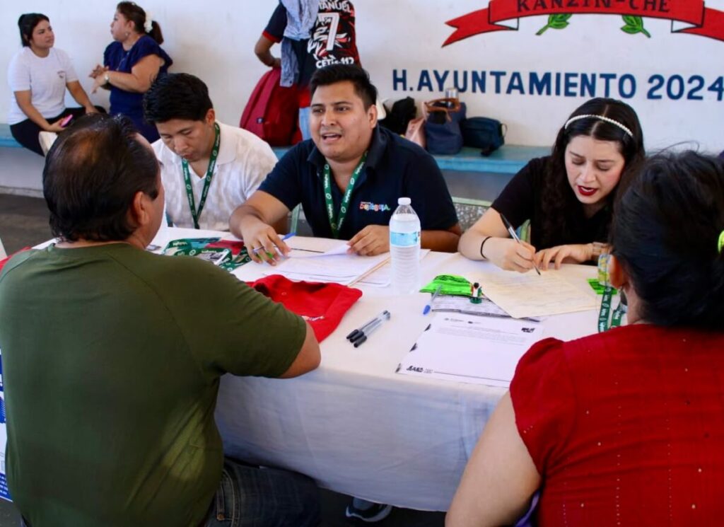 Jornada del Empleo 2026 acerca oportunidades laborales a familias de Kanasín / Edwin Bojórquez
