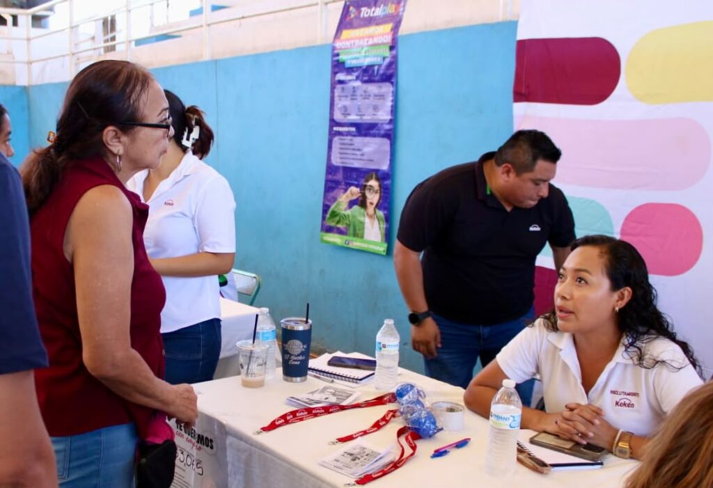 Jornada del Empleo 2026 acerca oportunidades laborales a familias de Kanasín / Edwin Bojórquez