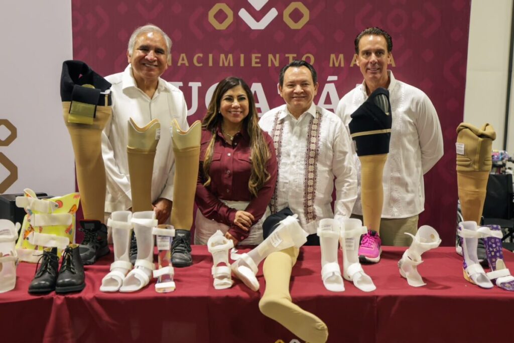 Renacimiento Maya y Gobierno de México suman esfuerzos para entregar 1,147 aparatos de movilidad en los 106 municipios de Yucatán / Joaquín Díaz Mena