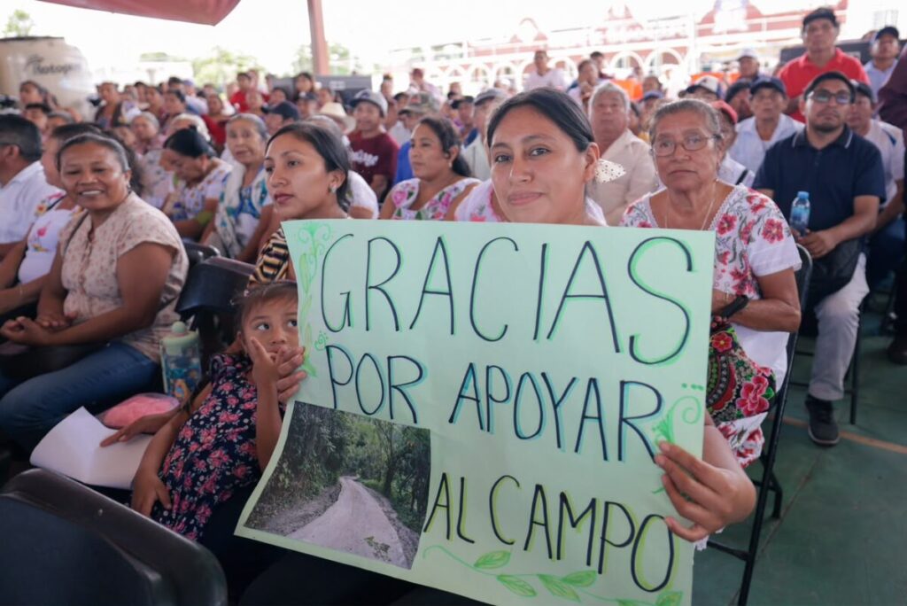 ¡Mujeres del campo reciben impulso! Joaquín Díaz Mena entrega 1,076 apoyos para emprender en Yucatán