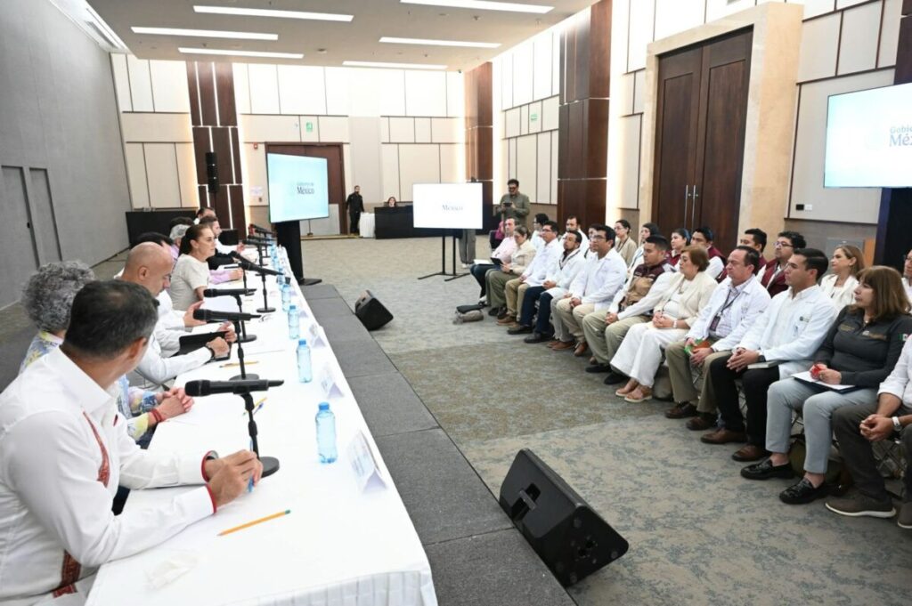 El O’Horán y dos hospitales más ya son IMSS-Bienestar; otros cinco se suman en enero: Sheinbaum y Díaz Mena revisan el avance en Yucatán