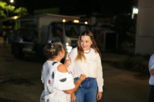 Cecilia Patrón despliega cuadrillas de bacheo 24/7 por toda Mérida