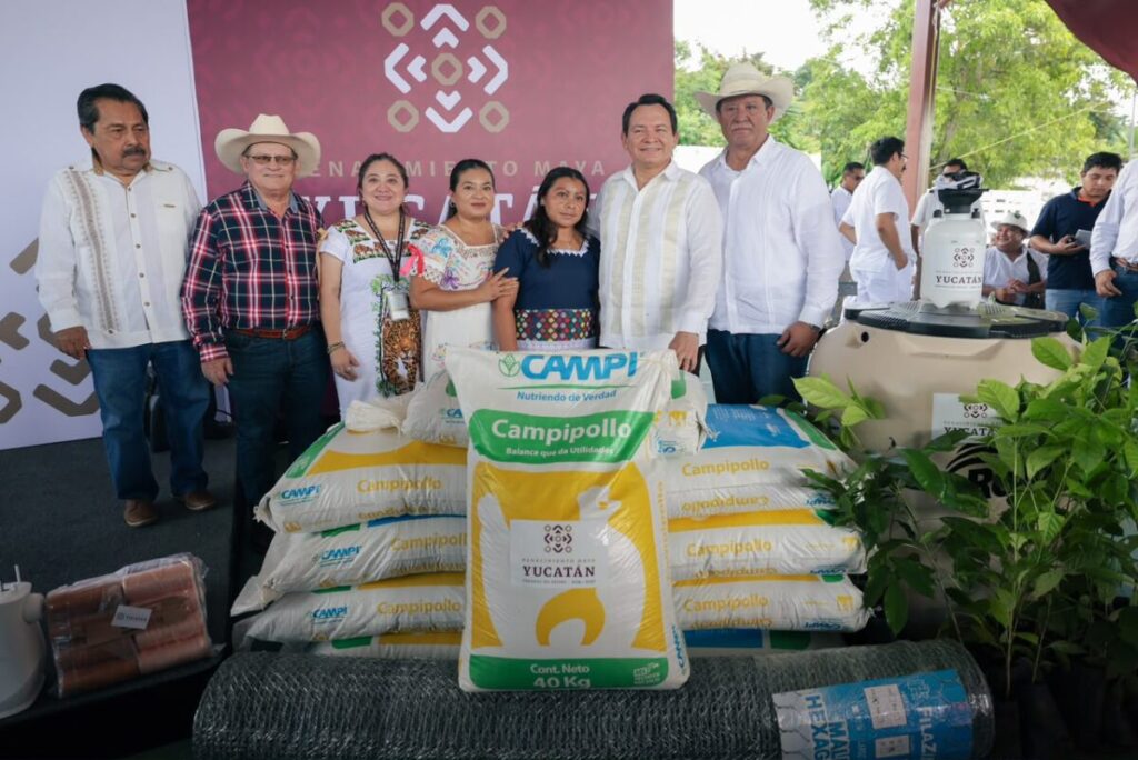 ¡Mujeres del campo reciben impulso! Joaquín Díaz Mena entrega 1,076 apoyos para emprender en Yucatán