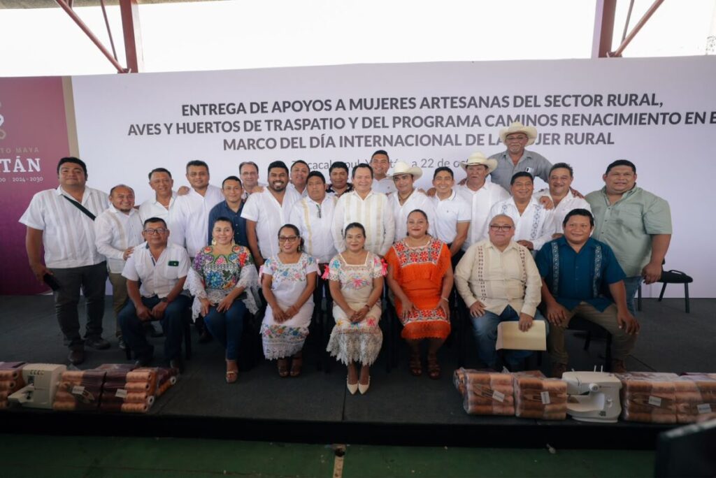 ¡Mujeres del campo reciben impulso! Joaquín Díaz Mena entrega 1,076 apoyos para emprender en Yucatán