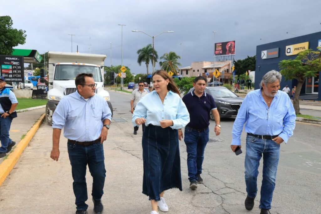 Cecilia Patrón recorrió colonias, dialogó con vecinos y dio seguimiento a las necesidades de infraestructura y servicios públicos de Mérida