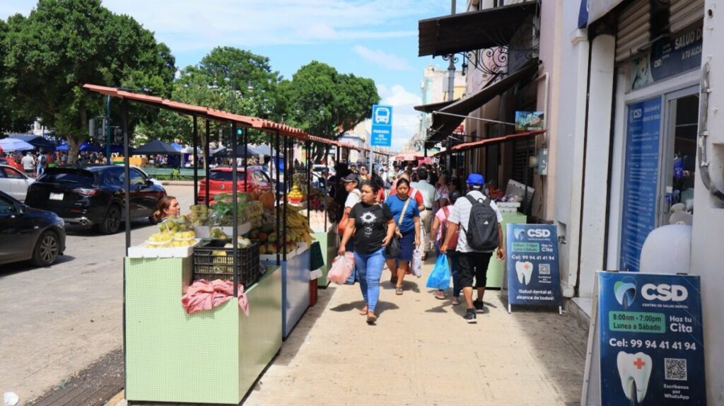 Cecilia Patrón da continuidad al reordenamiento de Mérida de la mano de comerciantes del Centro Histórico